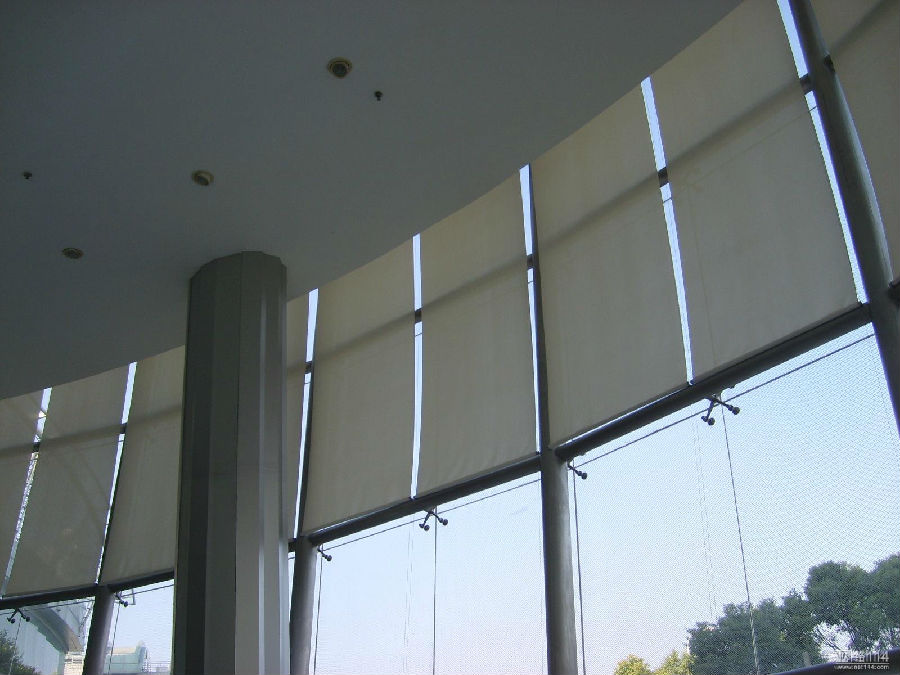 Roller Blinds for Sunshade in Offices and indoor