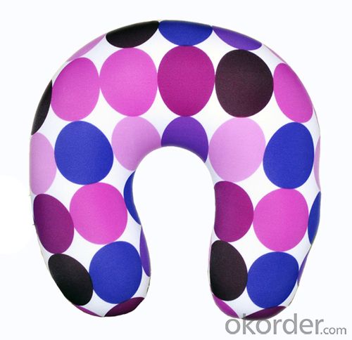 Nice Travel Cushion With Colorful Point Pattern