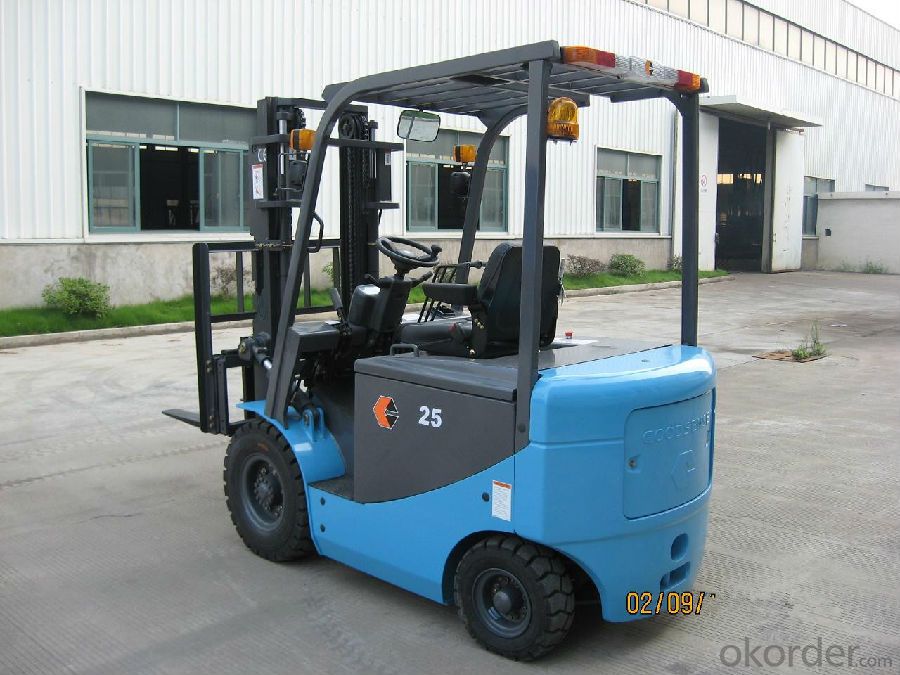 Small FORKLIFT for Sale FD50 from CNBM China
