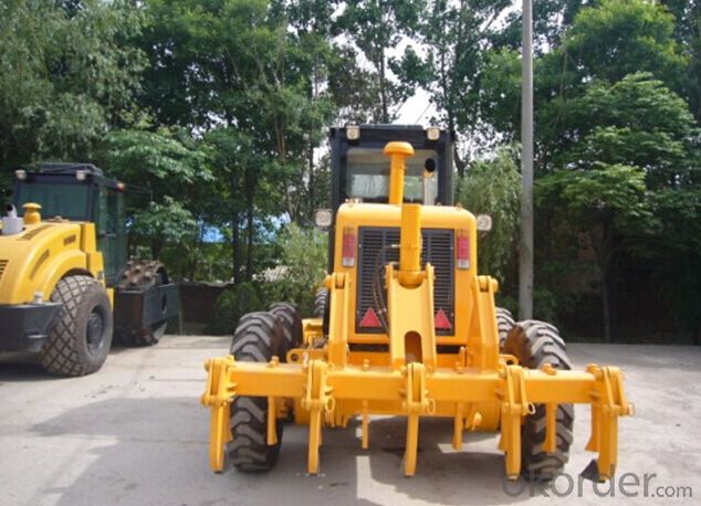 PY135 Model Motor Grader with Accessories, 11 Ton Weight