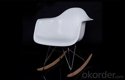 Plastic Eames Chair, Simple Design with Leisure Elements