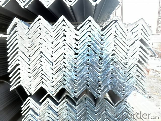 Equal Steel Angles in Material Grade GB-Q235
