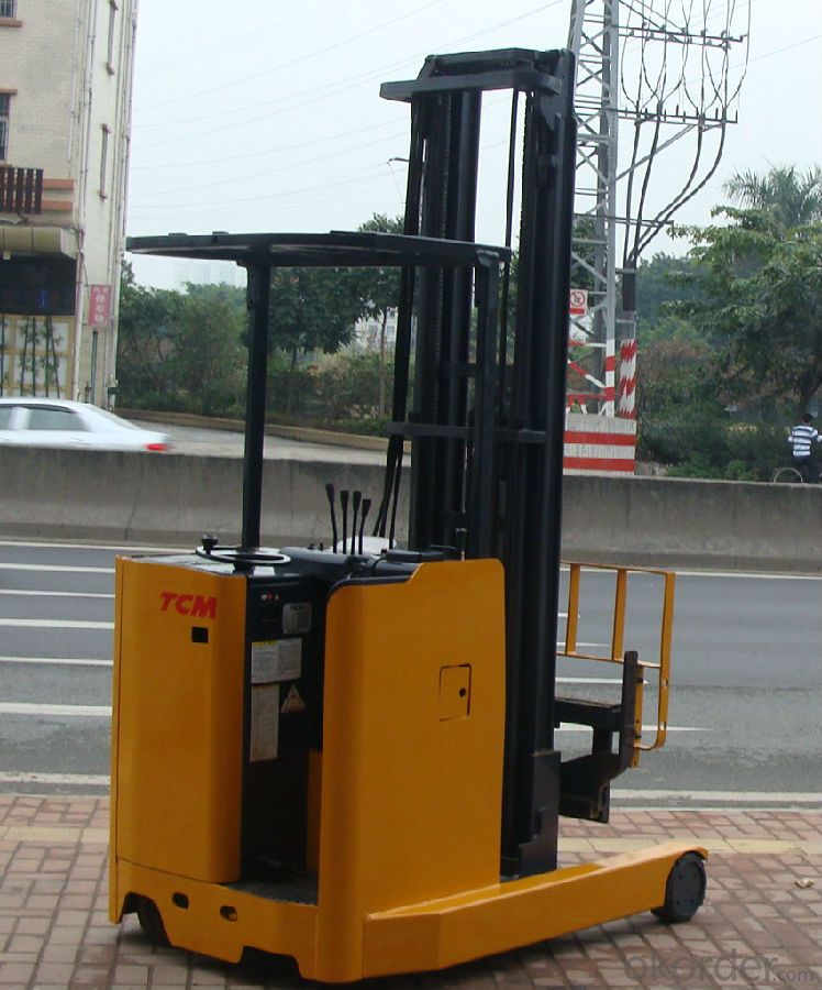 Electric Stacker High Quality and Competitive Price Capacity 1.5 Ton Standard