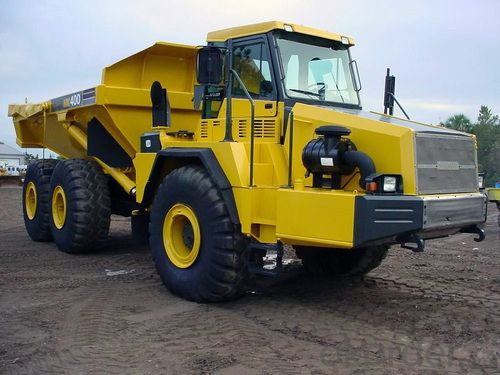 Dump Truck with Good Quality in China (QDZ3250ZH29)