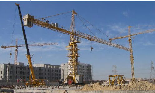 Model D2500-120 Tower Crane with Good Vision and Large Inner Space Cab