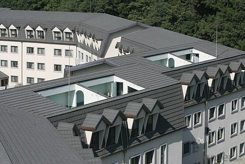 Waviness Zinc Coated Metal Roofing Sheet Tile
