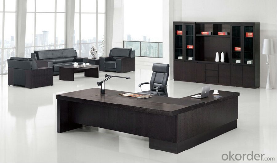 Manager Working Table with Classic Design