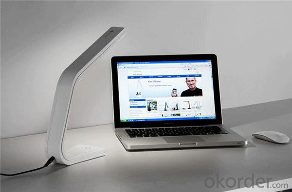 Flexiable Led Desk Lamp with USB for Book Reading