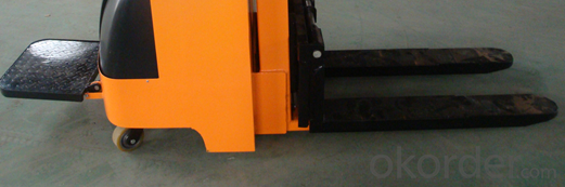 Hand Stacker -- EFS 0516 G with forklift