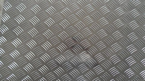 Five Bars Checkered Aluminum Sheet 5005 Alloy for Transportation