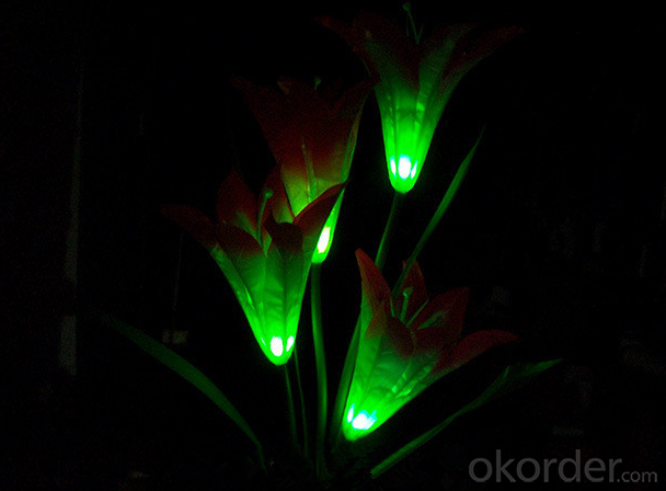 Solar LED Lily Flower Light Color Changing Energy Saving LED Lamp
