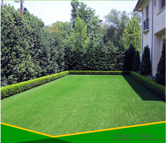 Garden Garden dedicated to the safety and safety of artificial green lawn