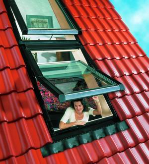 Qualified Center Pivot Roof Window System 1