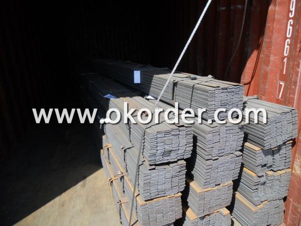 Loading the Hot Rolled Steel Flat Bar in Containers