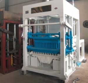 Hydraform High Pressure Clay Brick Making Machine Hot Sale in Africa