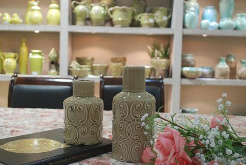 Hot Selling Fashion Home Décor Ceramic Clouds Pattern Cylindrical Shape Flower Vase S System 1