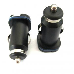 Car Charger for Smart Phones/E-Cigarette/Camera with Dual USB Port in Black against Over-heat