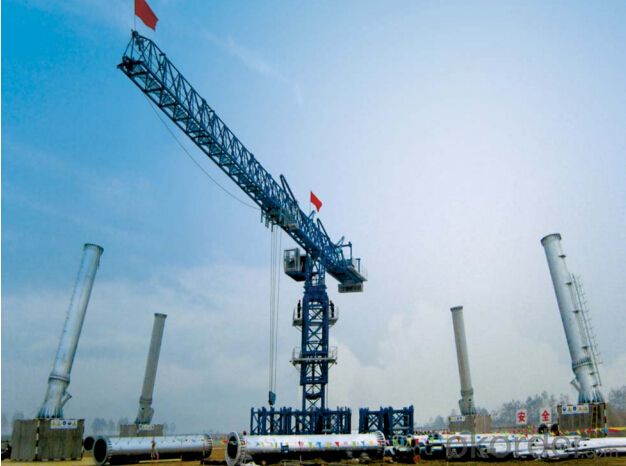 TOWER CRANE SL7030 lifting boom adopts cantilever boom structure