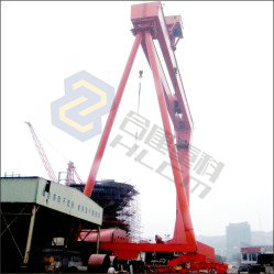 Shipyard gantry crane 03