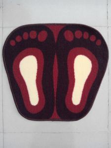 Feet Shape Floor Mat For Decoration