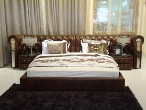 Modern classic leather bed King size best selling