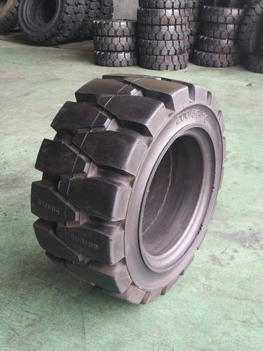 Forklift Solid Tyre System 1