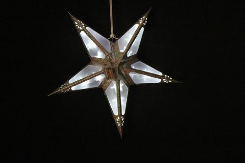 Foldable PVC Yellow Hanging Star Light with Battery Box System 1