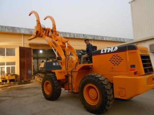 LTMA Grass Loader Wood Grapple Log Wheel Loader System 1