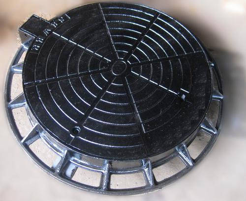 CI Manhole Cover System 1