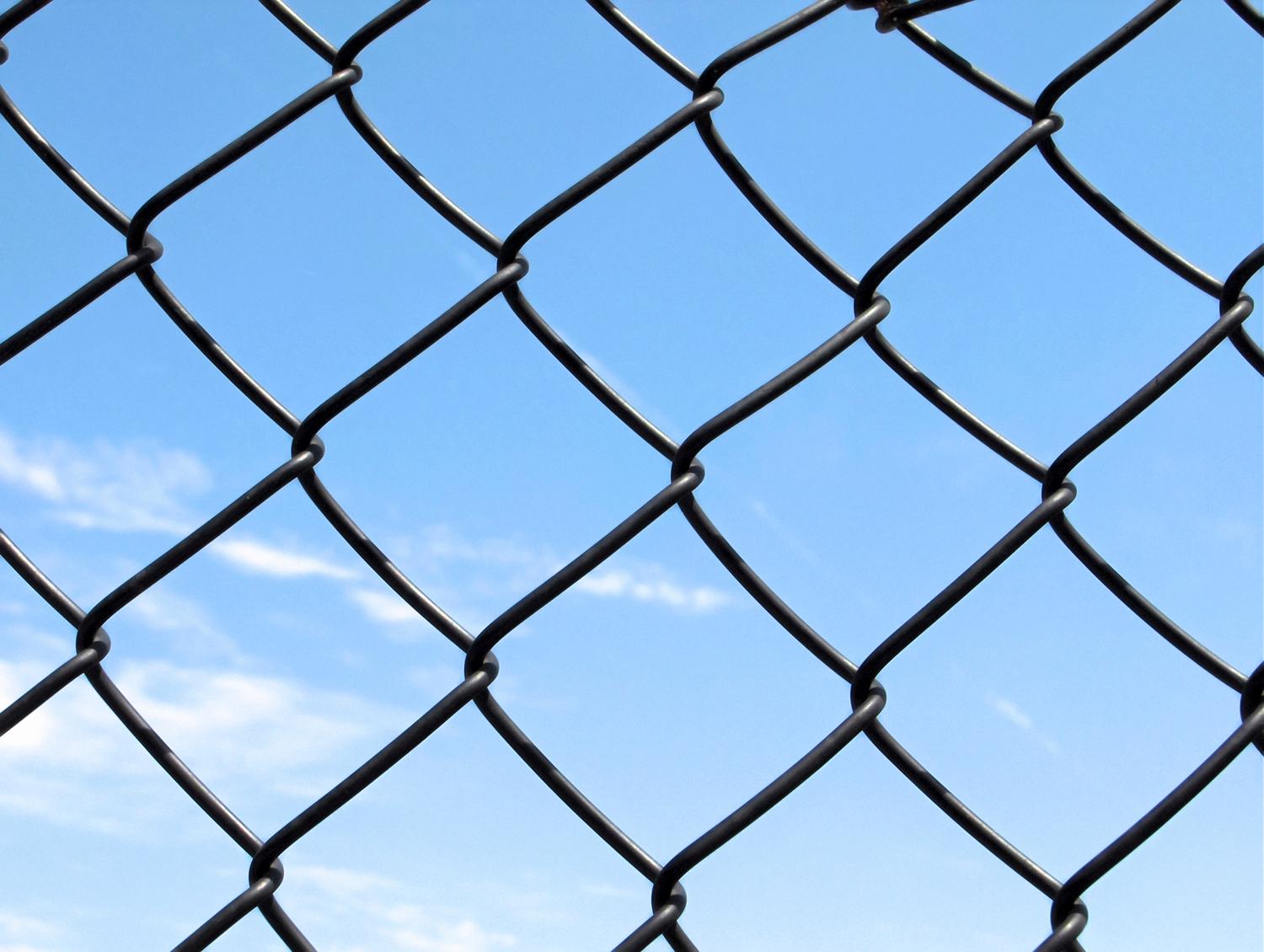 Buy Chain Link Wire Mesh Fence Price,Size,Weight,Model,Width -Okorder.com