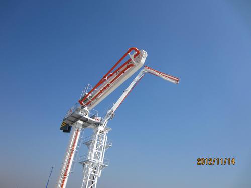 Self-Climbing  Concrete Placing Boom HG28M System 1