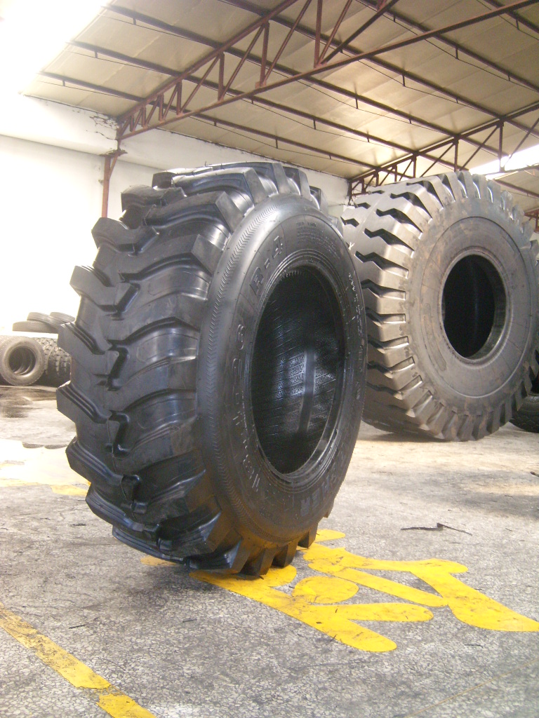 Off Road and Construction Tyre R4