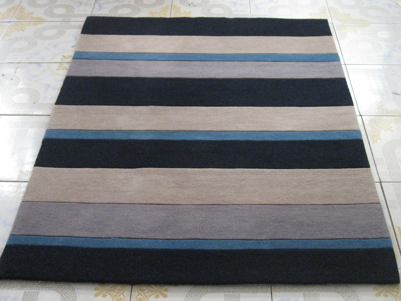 Hand Tufted Wool Carpets with Stripe Design and Good Quality