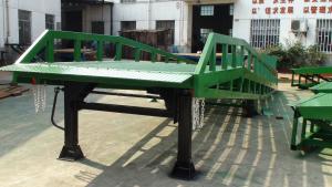 Mobile hydraulic dock lever