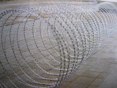 High Quality  Galvanised Razor Barbed Wire System 1