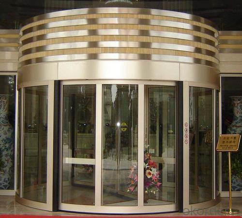 Revolving door two wings System 1