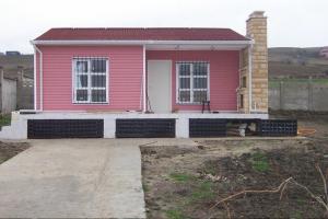 Red Color Prefabricated house