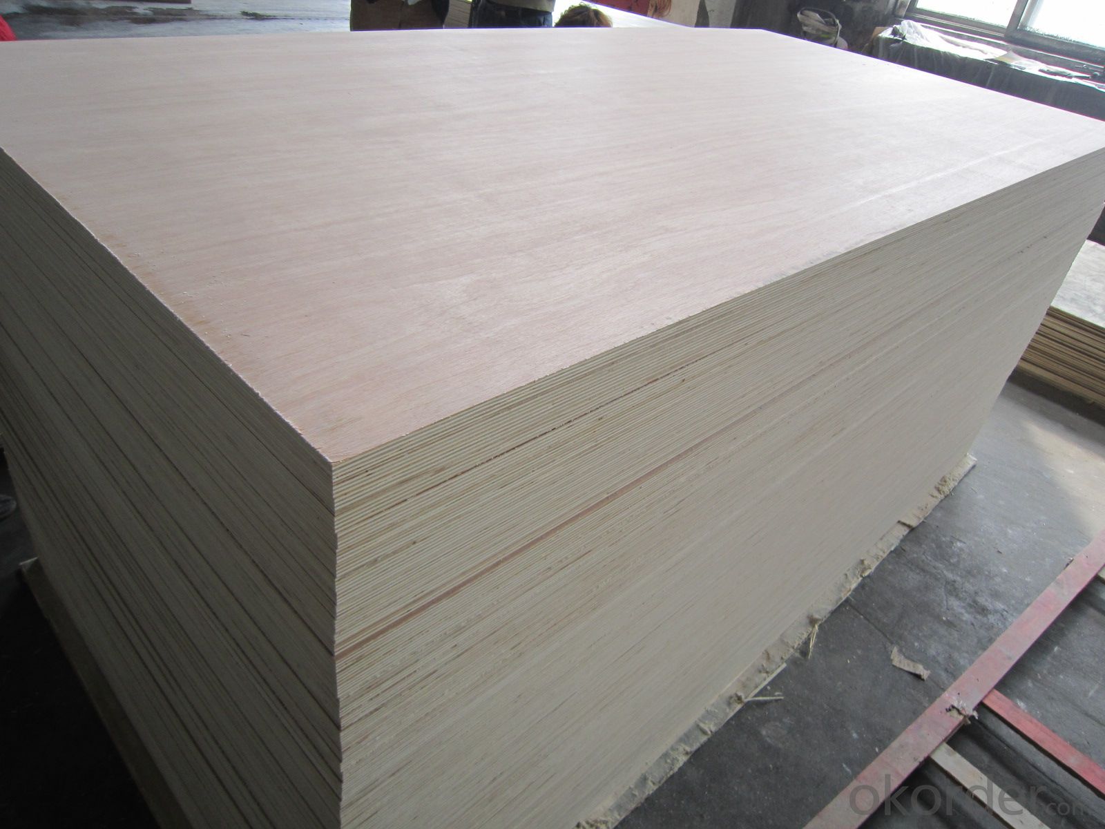 Cedar Wood Veneer face Plywood Thick Board