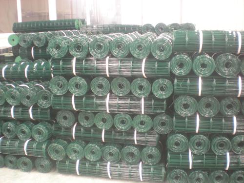 Green PVC Coated Wire Mesh System 1