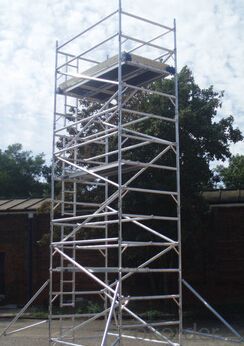 Double width aluminum scaffolding