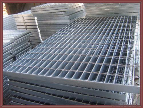 A255/40/100 Aluminum Bar Grating For Deck Access Stair Tread System 1