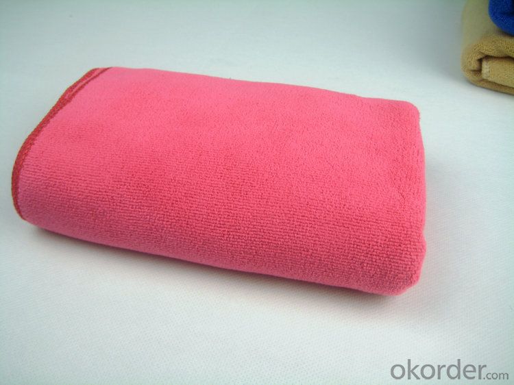 Microfiber cleaning towel for directly touching skin