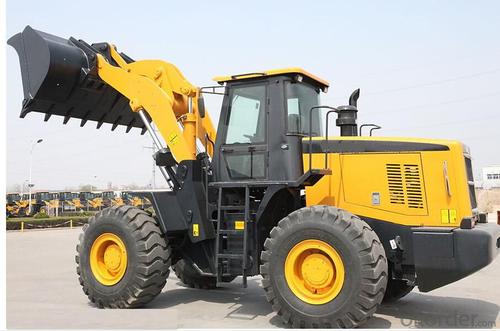 Wheel mini loader with bucket capacity  of  0.6 m3 System 1