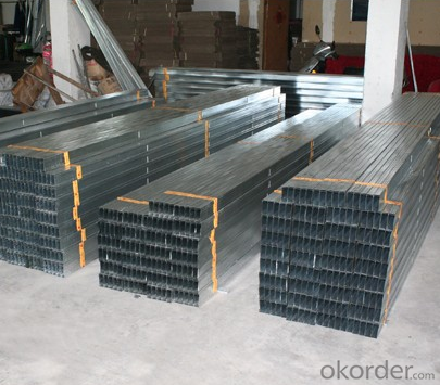 CE  Approved  Steel  Tracks For Installing The Steel Stud
