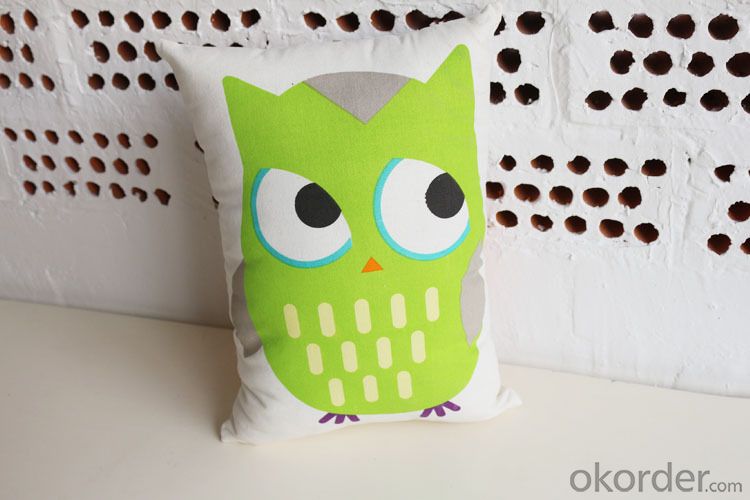 Lovely Pillow Cushion with Red Bird Design for Sofa Decoration