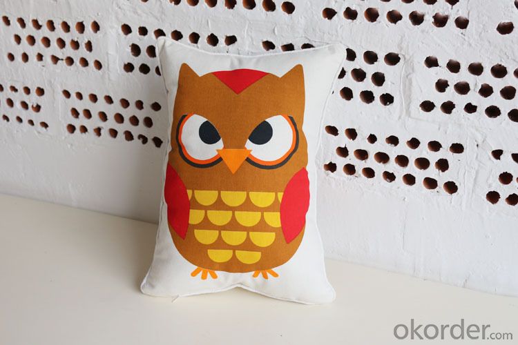 Lovely Pillow Cushion with Red Bird Design for Sofa Decoration