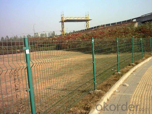 Reinforced Galvanized  Wire Mesh  Fencing System 1