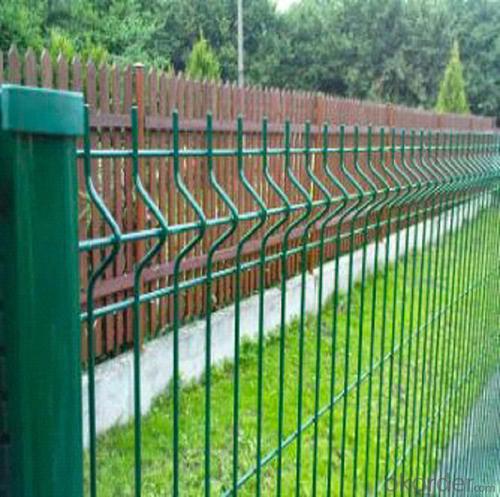 Powder Coated Triangle  Wire  Mesh Fence System 1