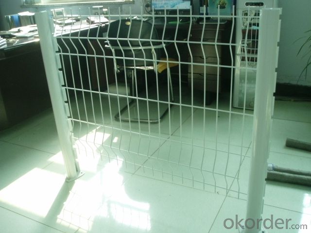 Powder Coated Triangle  Wire  Mesh Fence