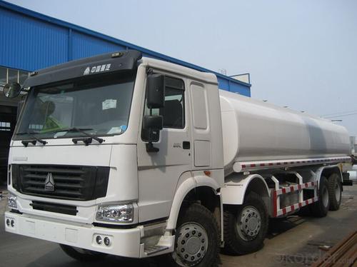 Tanker Truck with 4x2 HOWO 10000 Liter Fuel System 1